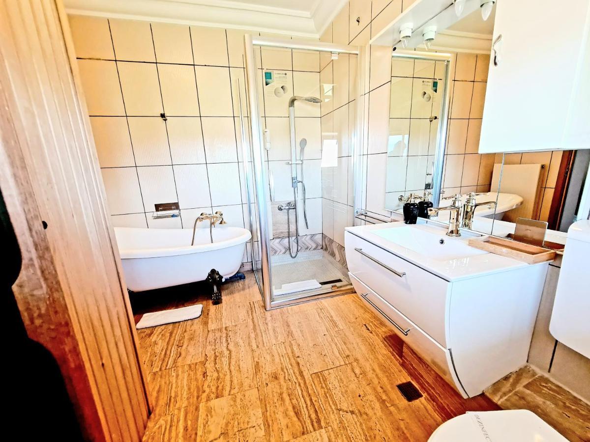 Hotel Elisabeta Alba Iulia Esterno foto