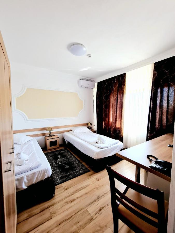 Hotel Elisabeta Alba Iulia Esterno foto