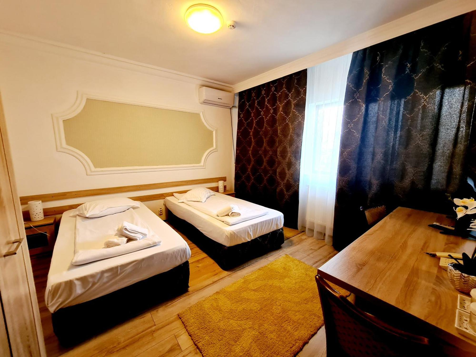 Hotel Elisabeta Alba Iulia Esterno foto