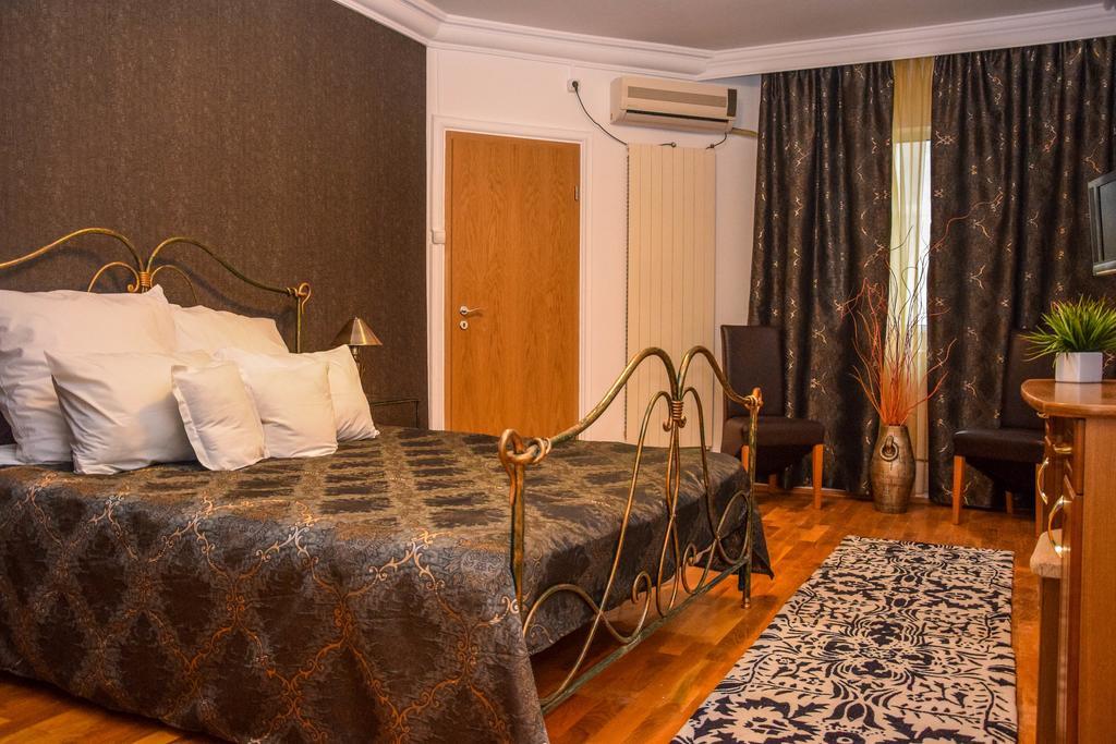 Hotel Elisabeta Alba Iulia Esterno foto