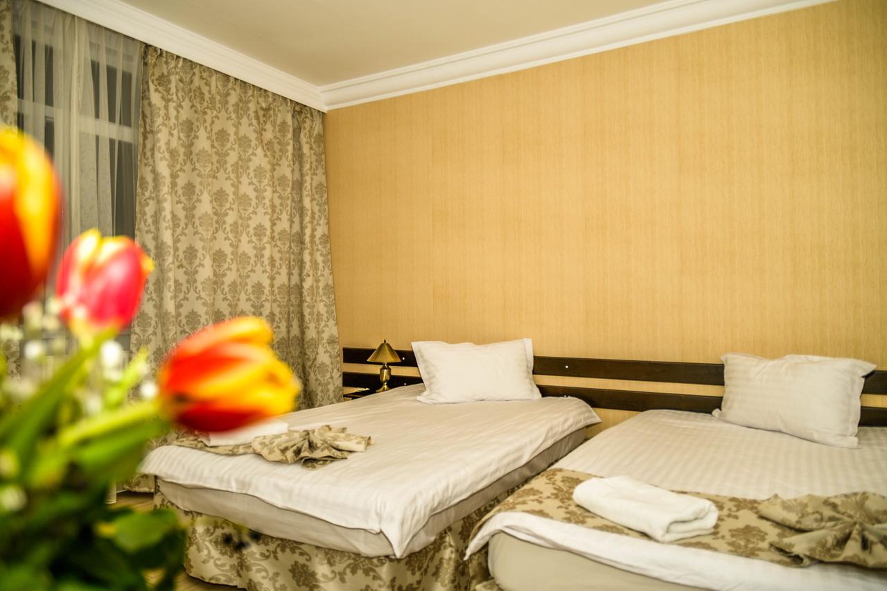 Hotel Elisabeta Alba Iulia Esterno foto